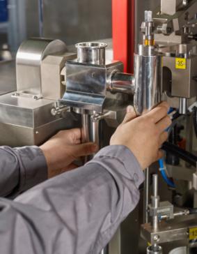 tube filling and sealing machine